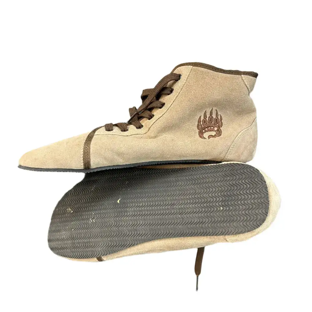 Bearly Used Footwear - Image 10