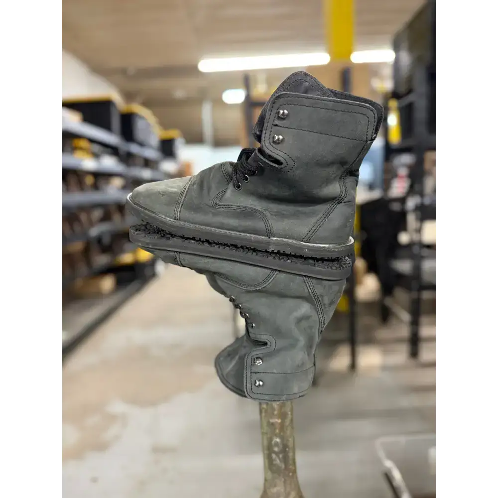 Bearly Used Footwear - Image 121