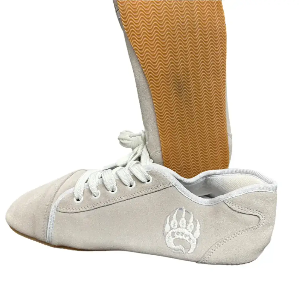 Bearly Used Footwear - Image 13