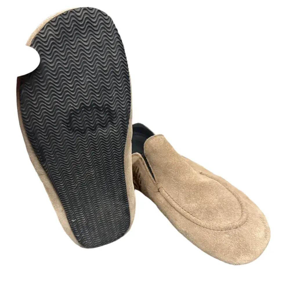 Bearly Used Footwear - Image 26