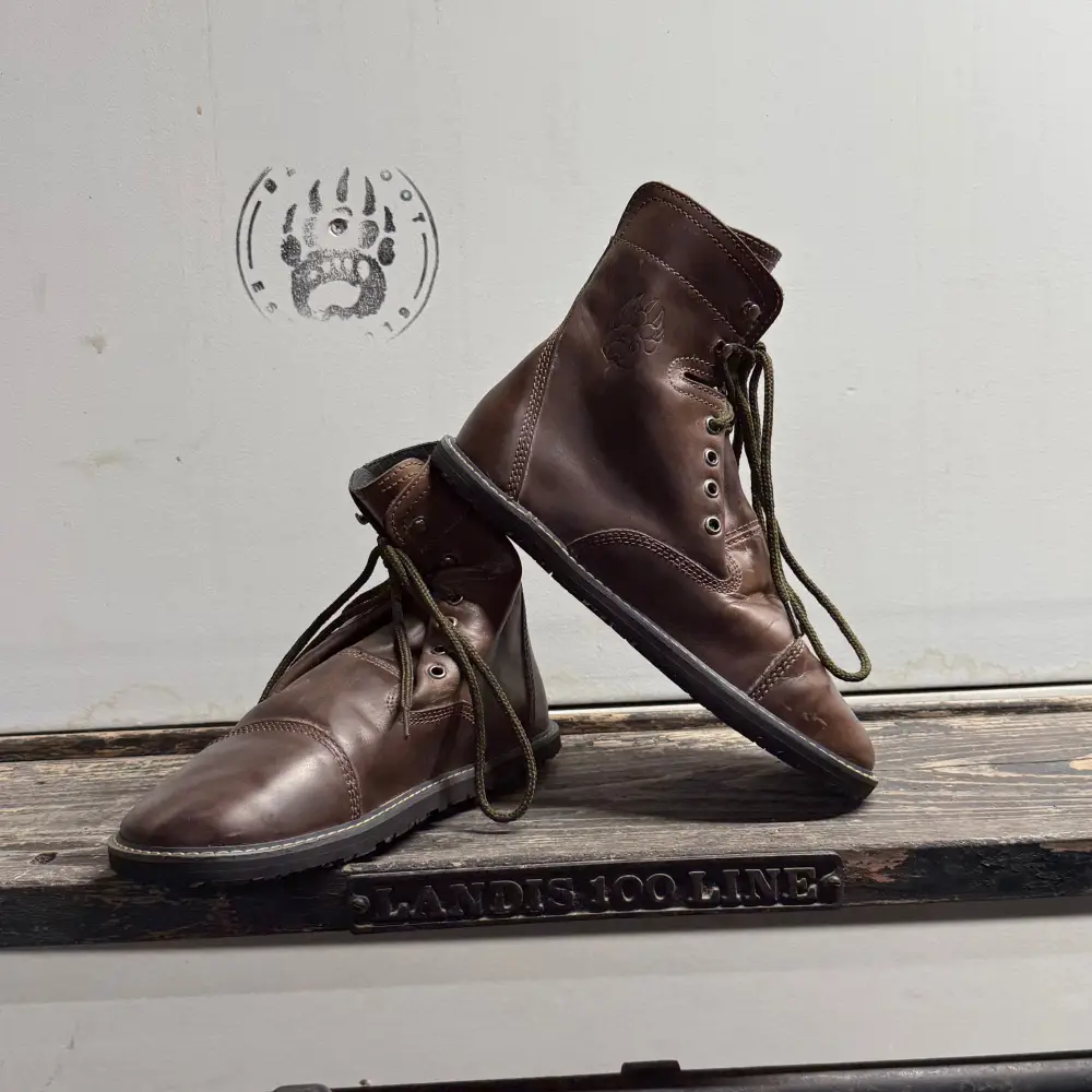 Bearly Used Footwear - Image 36