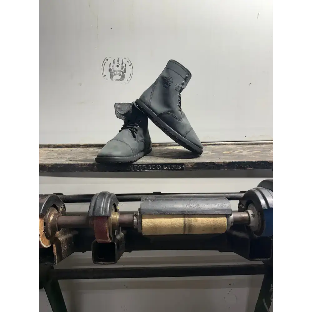 Bearly Used Footwear - Image 42