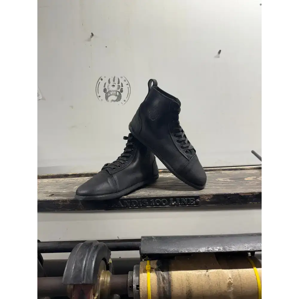Bearly Used Footwear - Image 48
