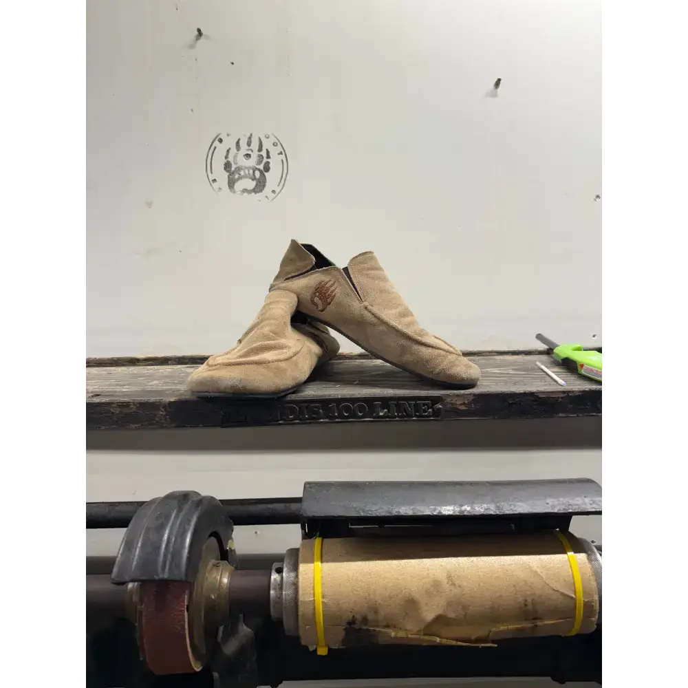 Bearly Used Footwear - Image 59