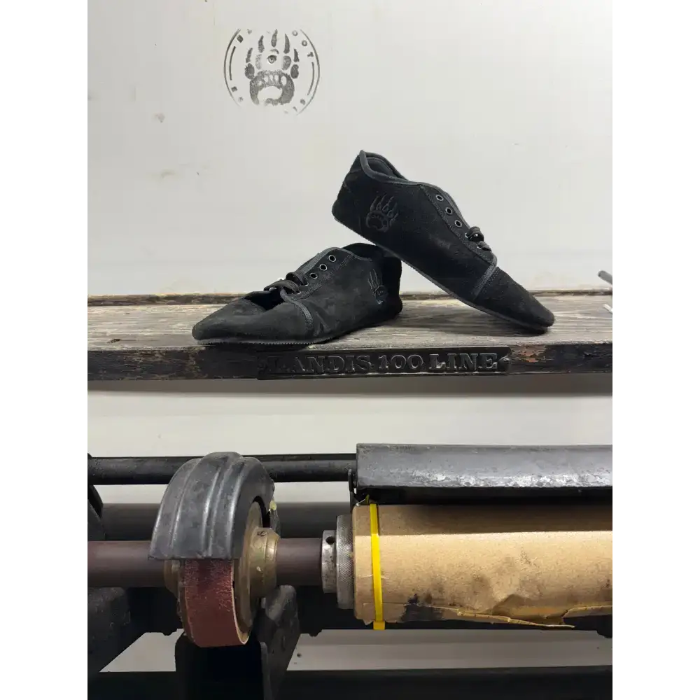 Bearly Used Footwear - Image 61