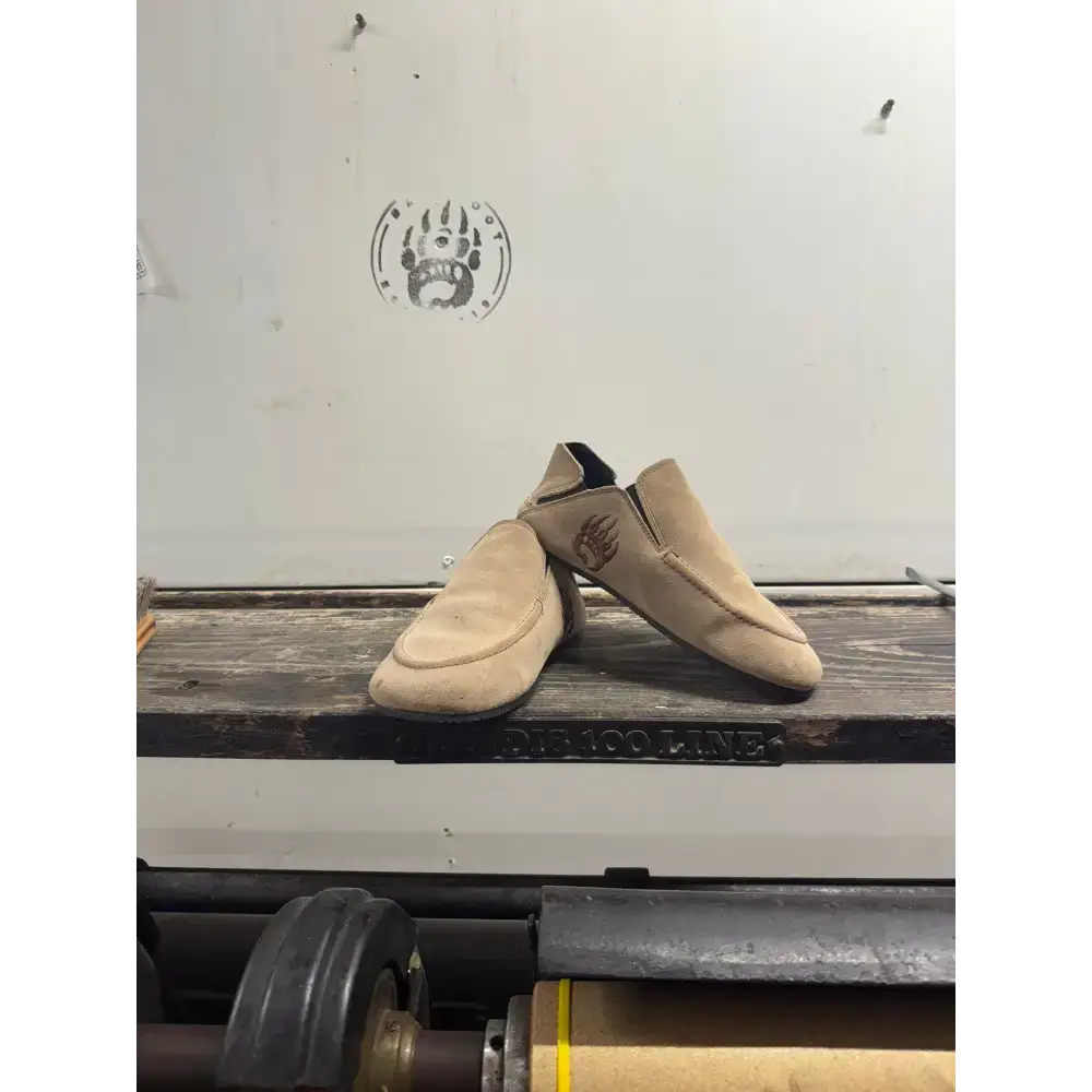 Bearly Used Footwear - Image 62
