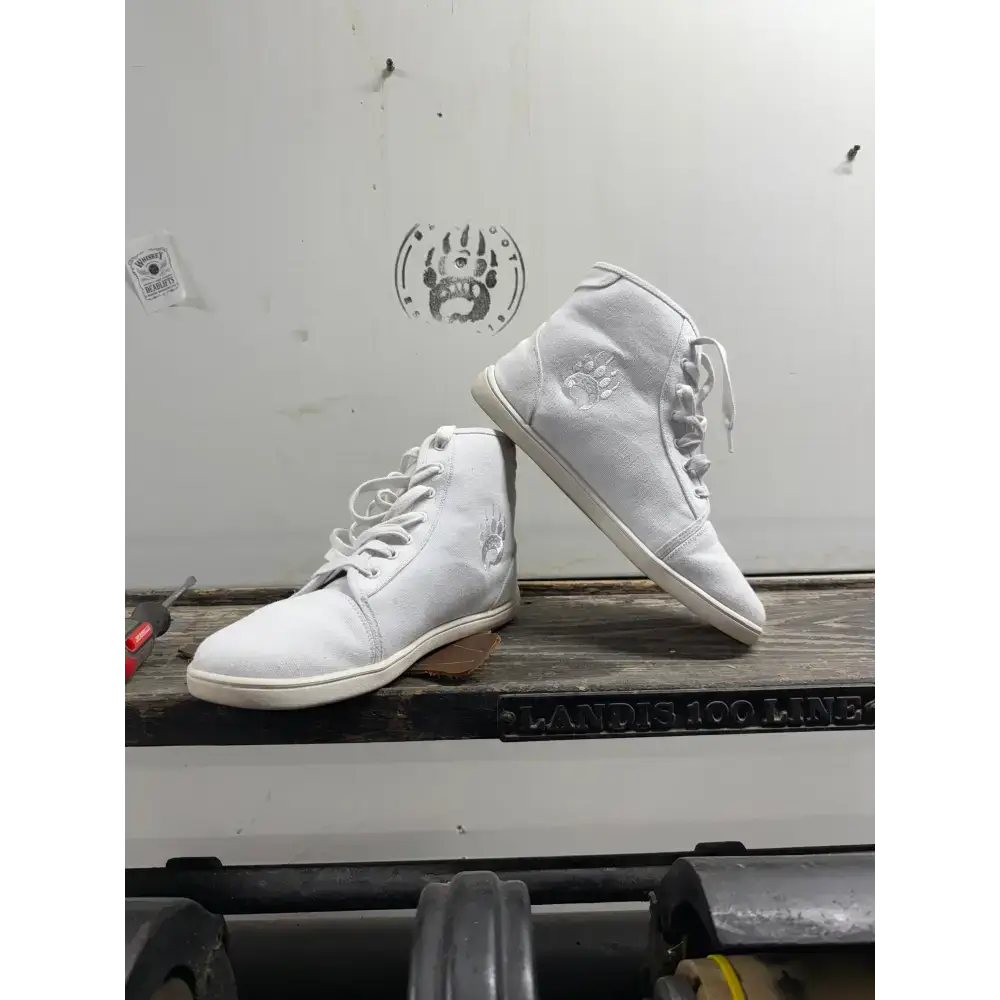 Bearly Used Footwear - Image 72